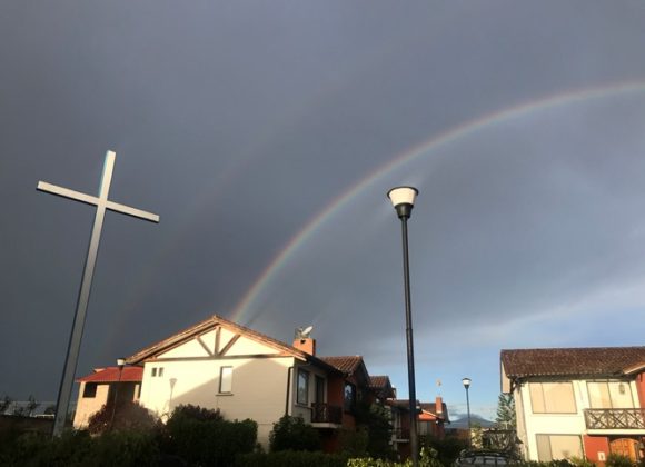 El Santo Rosario en Unidad y Amor – 25 de mayo de 2020