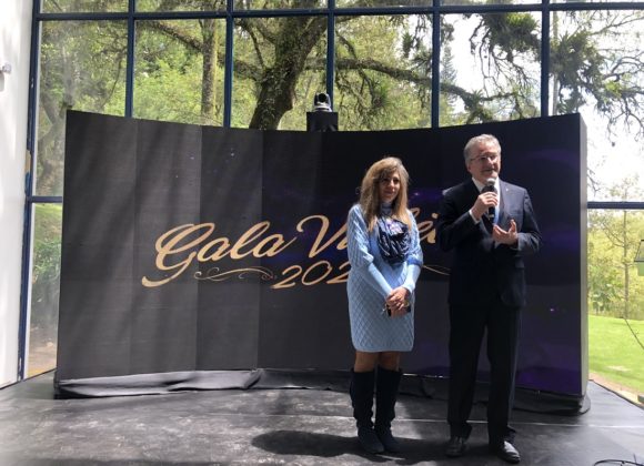 El corazón de fiesta en la IV edición de la Gala Violeta